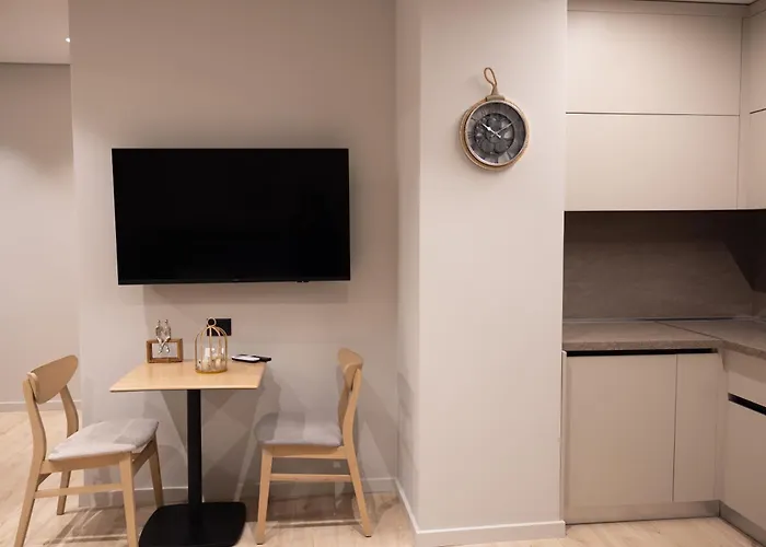 Nuebazaar - Near Center *