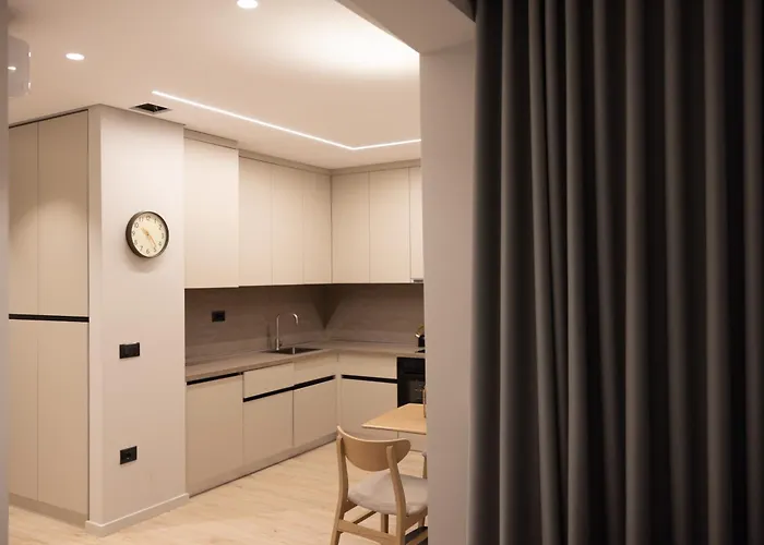 Apartment Nuebazaar - Near Center Tirana