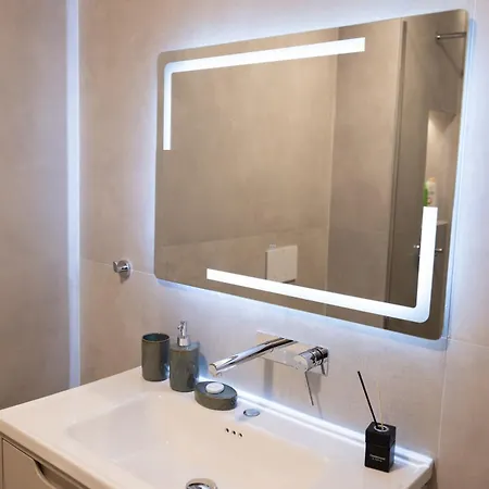 Apartment Nuebazaar - Near Center Tirana