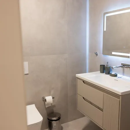 Apartment Nuebazaar - Near Center *