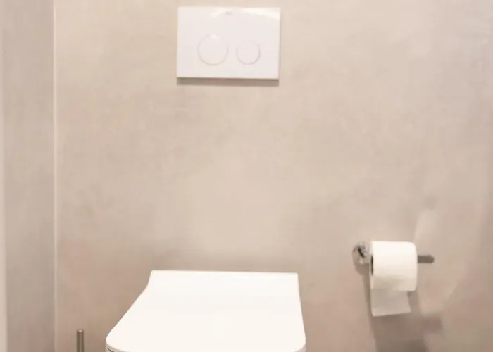 Nuebazaar - Near Center *