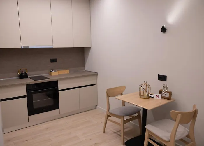 Nuebazaar - Near Center Apartment *