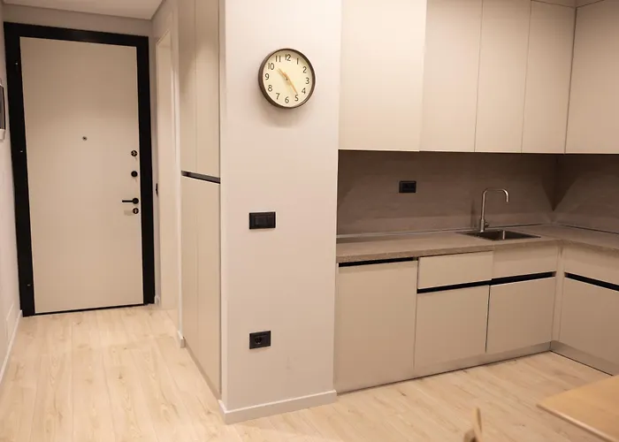 Nuebazaar - Near Center *